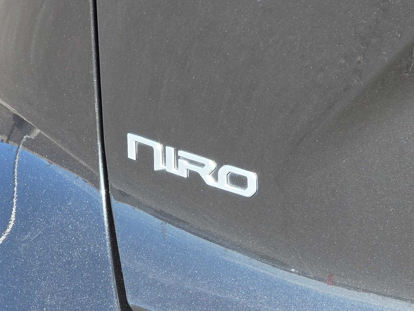 Thumbnail: 2024 Kia Niro - 11