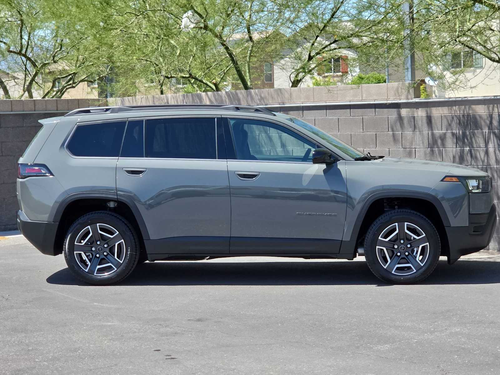 Thumbnail: 2026 Jeep Cherokee - 10