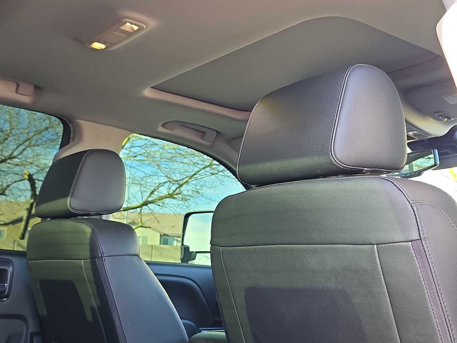 Thumbnail: 2019 Chevrolet Silverado 3500 - 16