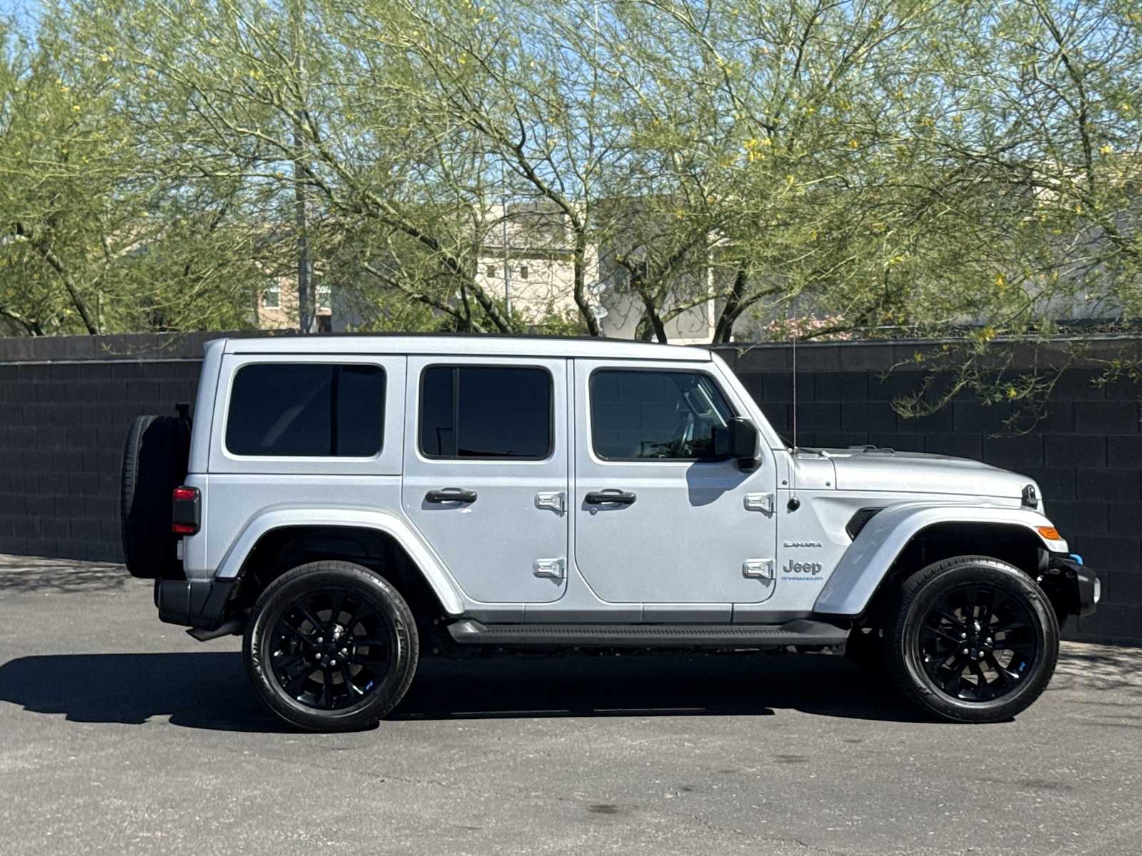 Thumbnail: 2023 Jeep Wrangler - 8