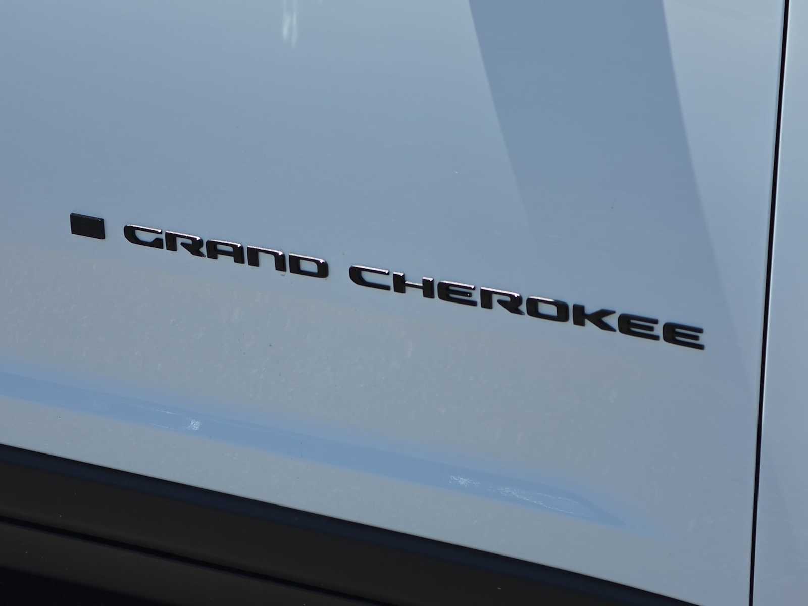 Thumbnail: 2026 Jeep Grand Cherokee - 11