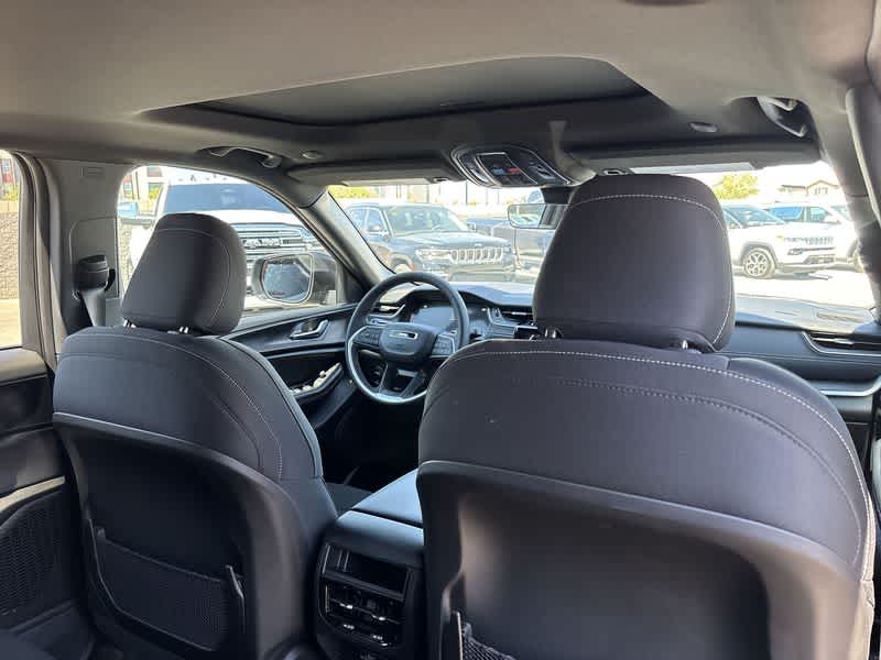 Thumbnail: 2025 Jeep Grand Cherokee - 16