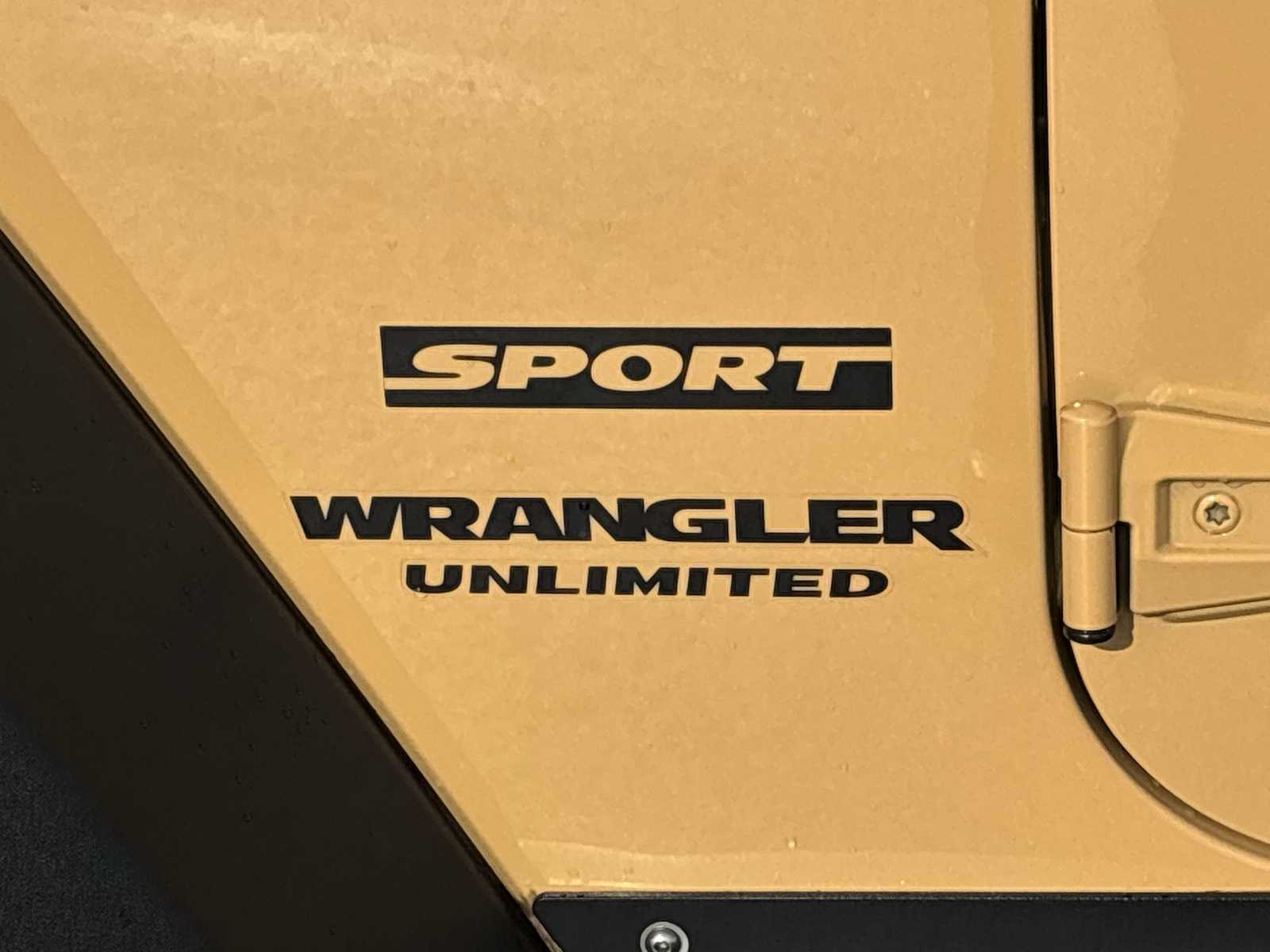 Thumbnail: 2014 Jeep Wrangler - 11