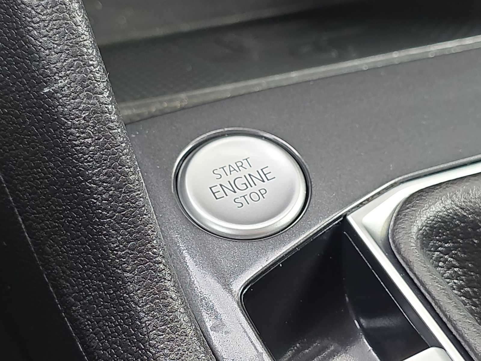 Thumbnail: 2024 Volkswagen Tiguan - 23