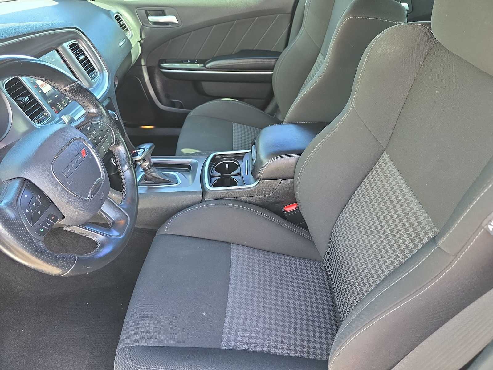 Thumbnail: 2019 Dodge Charger - 14