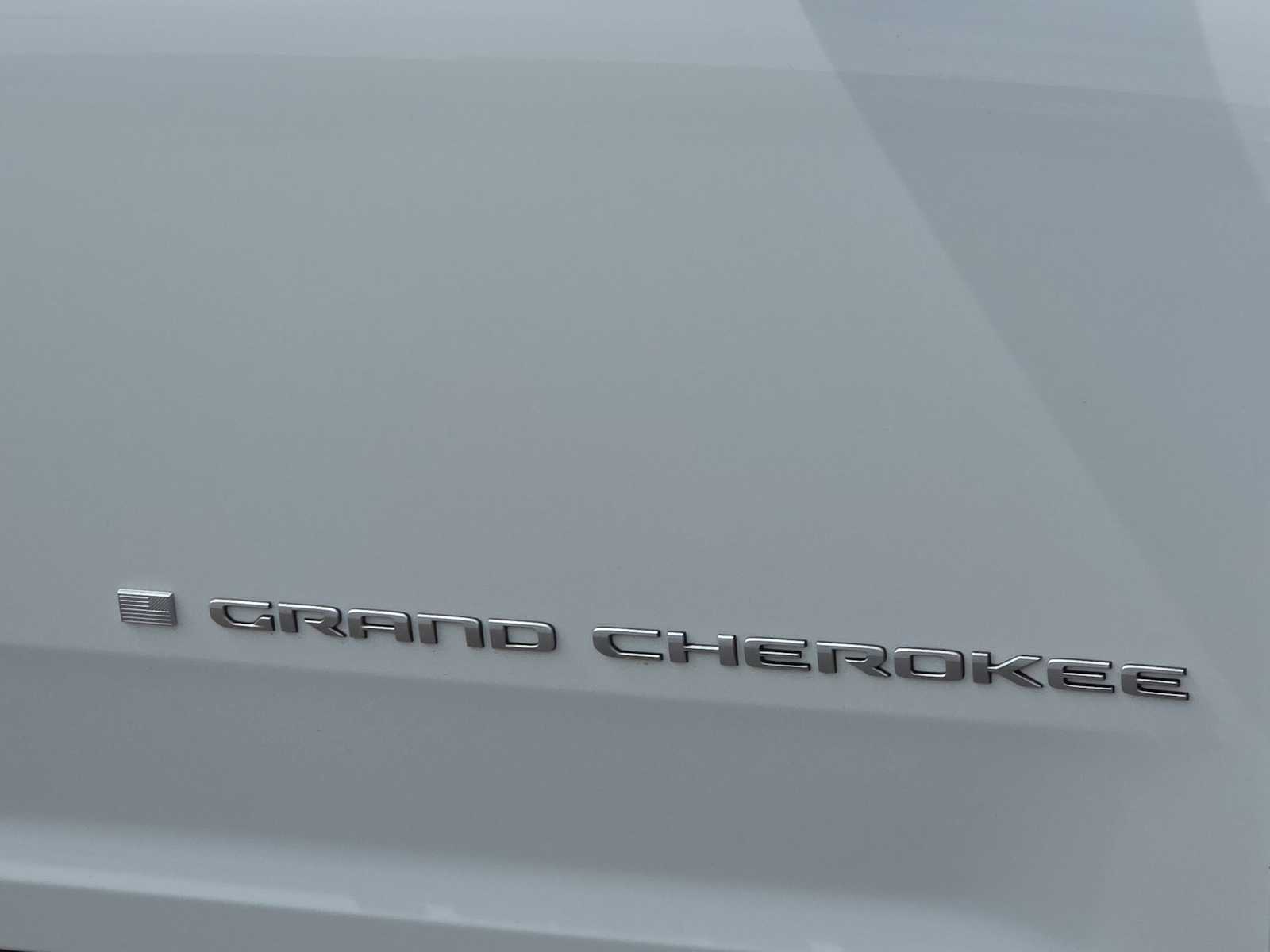 Thumbnail: 2026 Jeep Grand Cherokee - 11