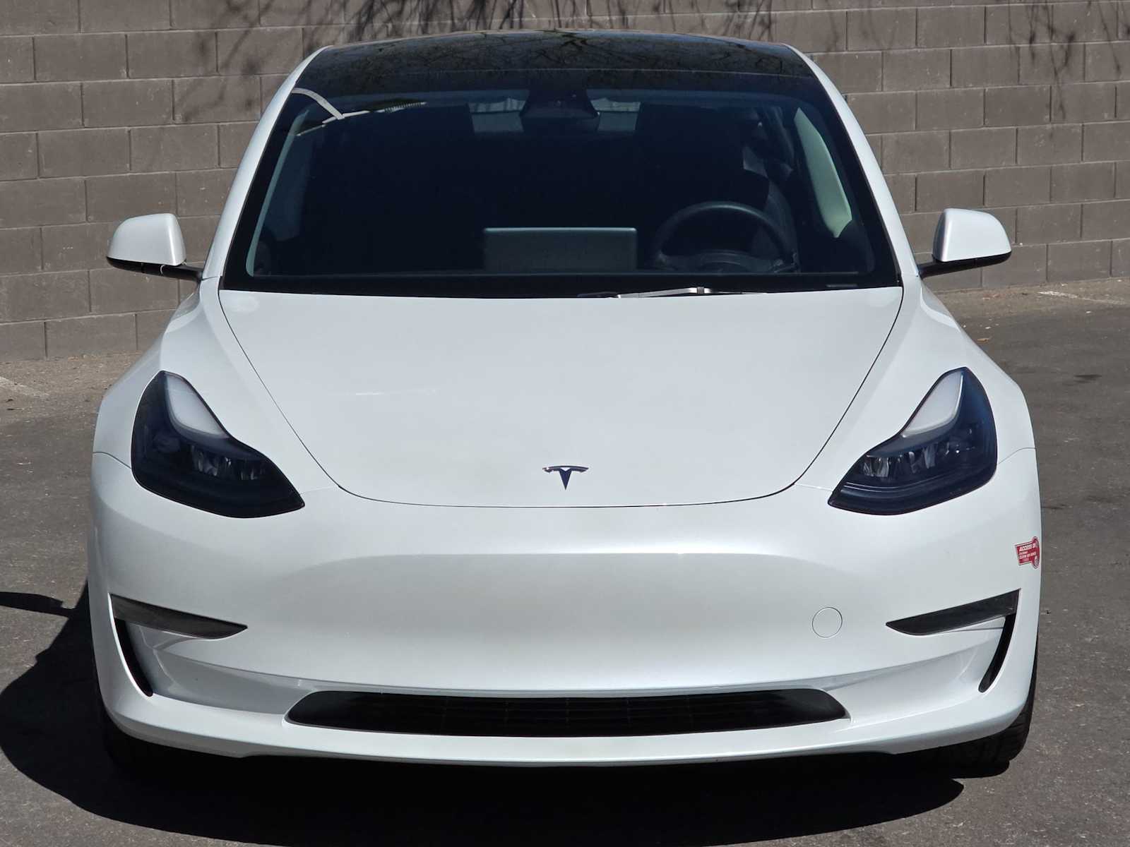 Thumbnail: 2023 Tesla Model 3 - 4