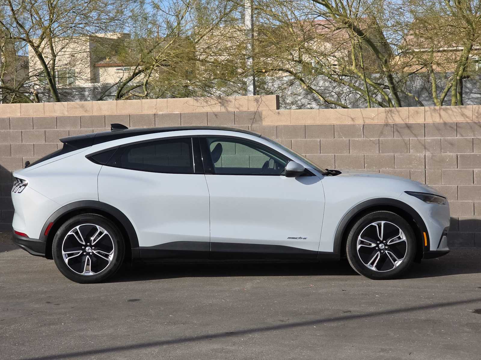 Thumbnail: 2021 Ford Mustang Mach-E - 10