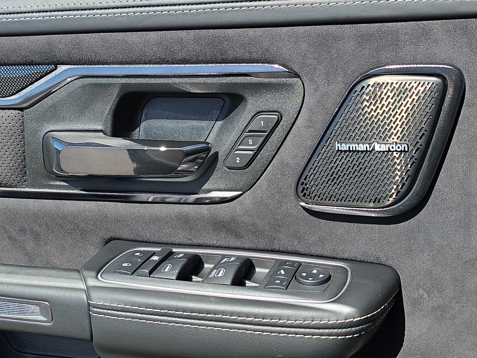 Thumbnail: 2022 RAM 1500 - 34