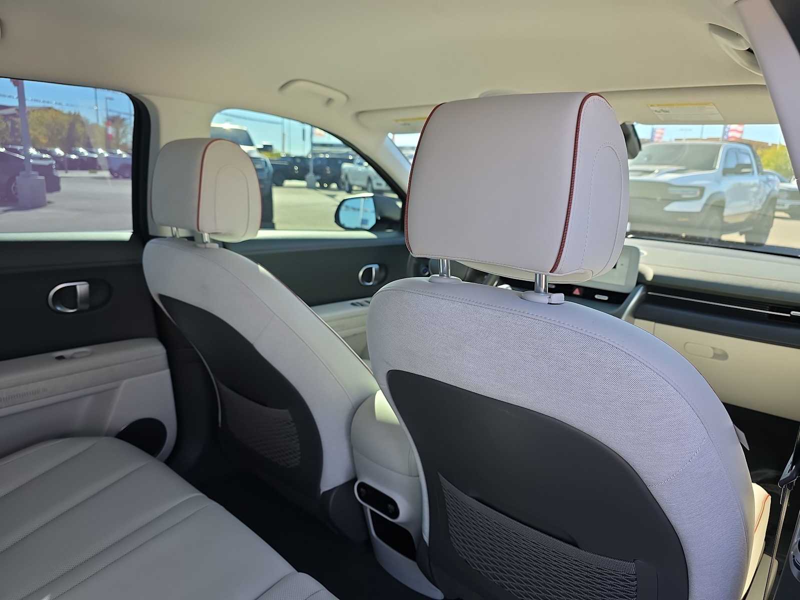 Thumbnail: 2023 Hyundai Ioniq 5 - 16