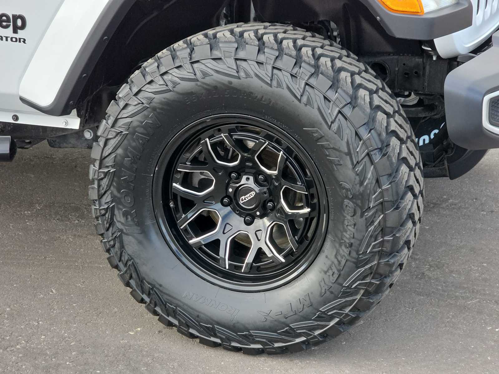 Thumbnail: 2021 Jeep Gladiator - 12