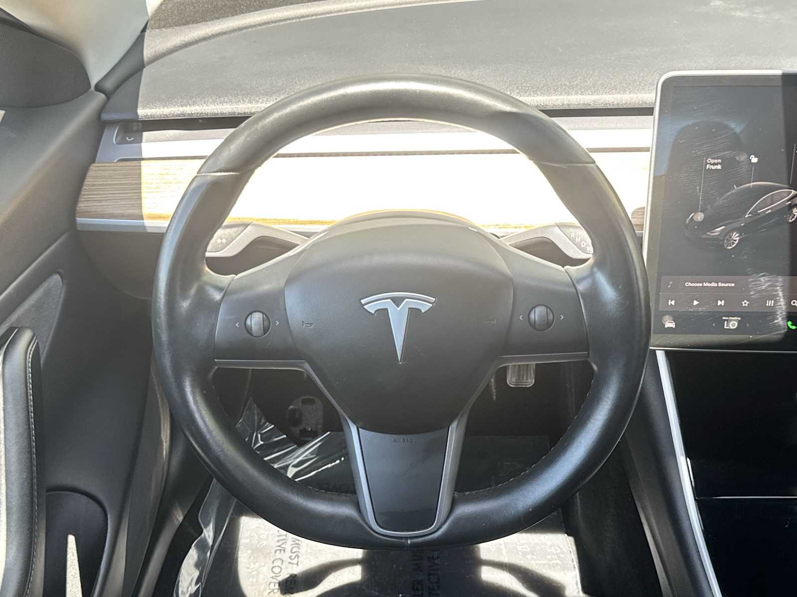 Thumbnail: 2019 Tesla Model 3 - 16