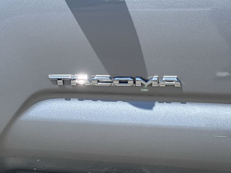Thumbnail: 2019 Toyota Tacoma - 7