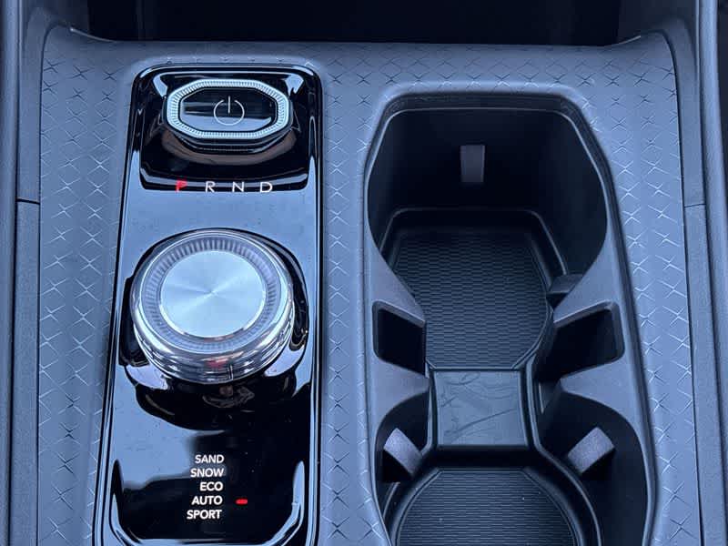 Thumbnail: 2025 Jeep Wagoneer S - 19