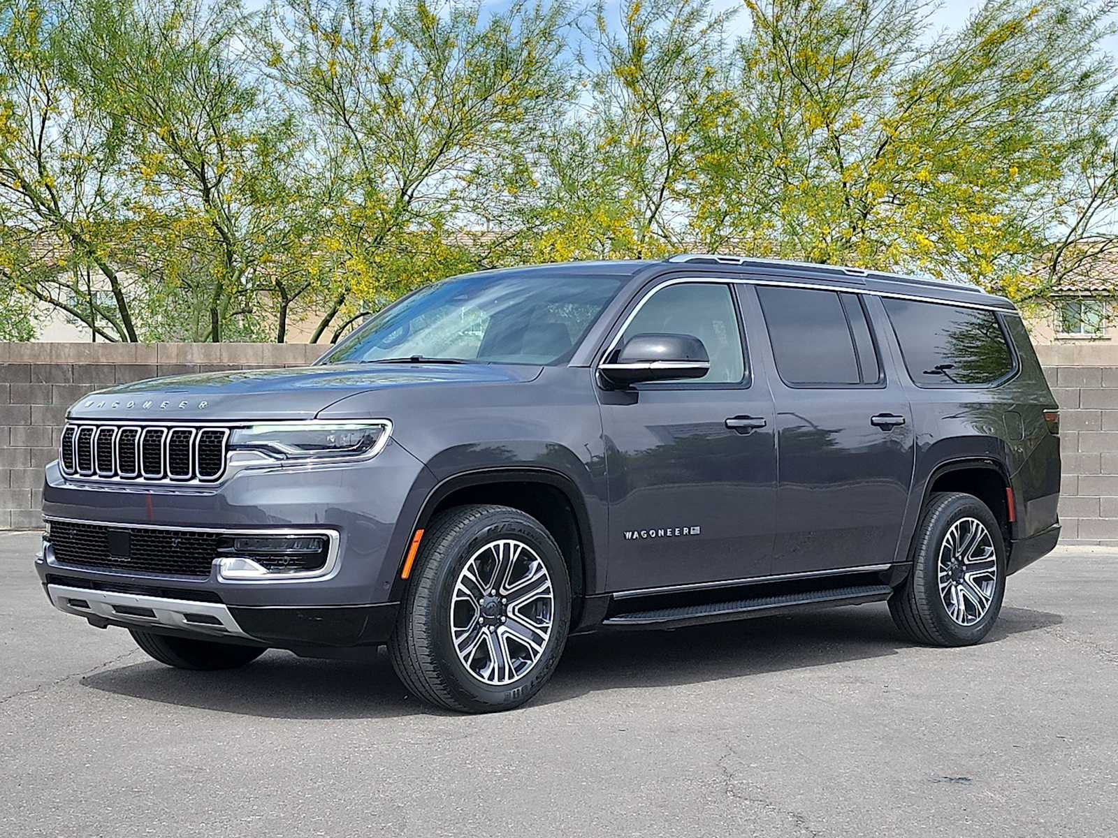 Thumbnail: 2024 Jeep Wagoneer - 8