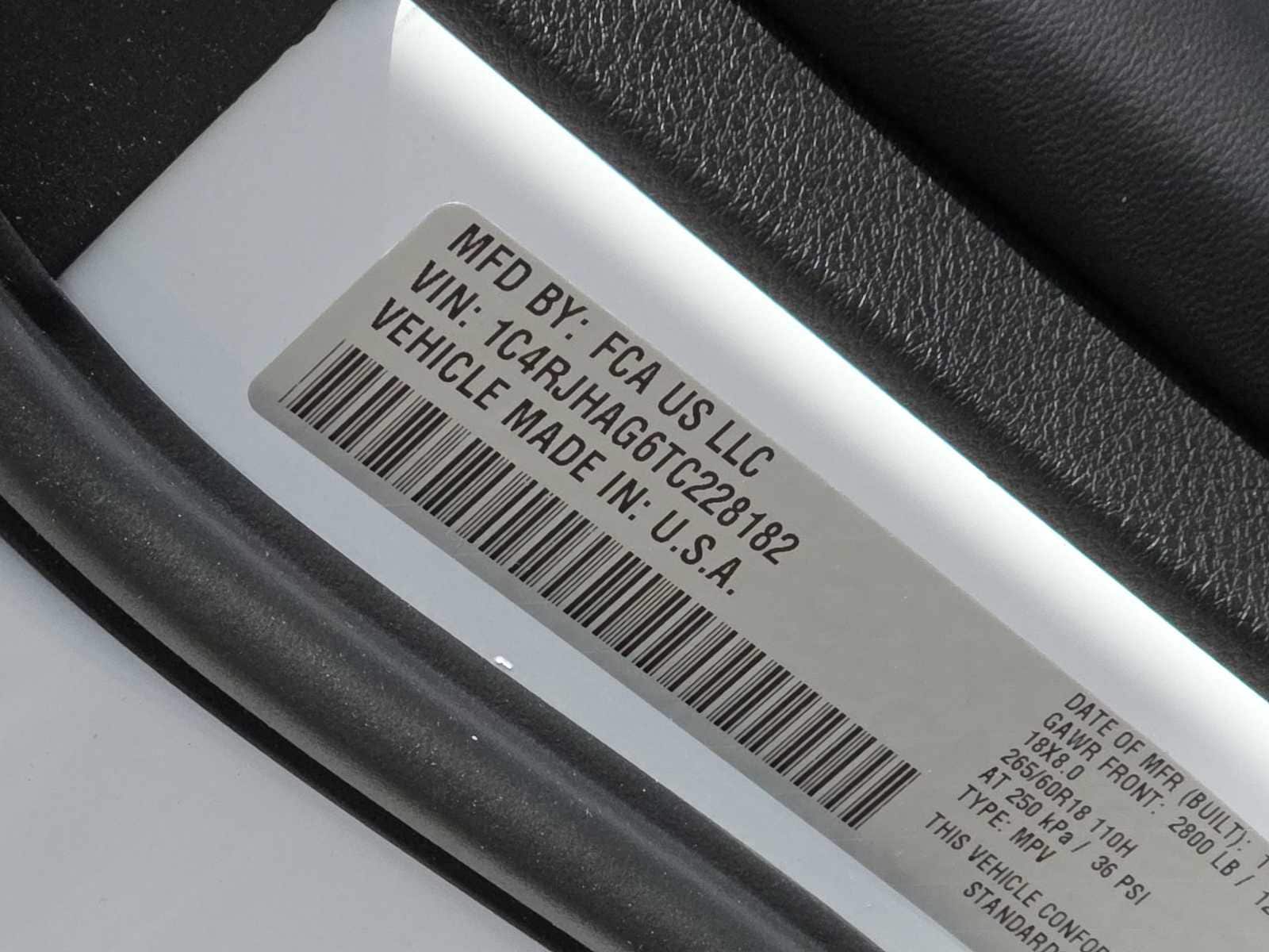 Thumbnail: 2026 Jeep Grand Cherokee - 25