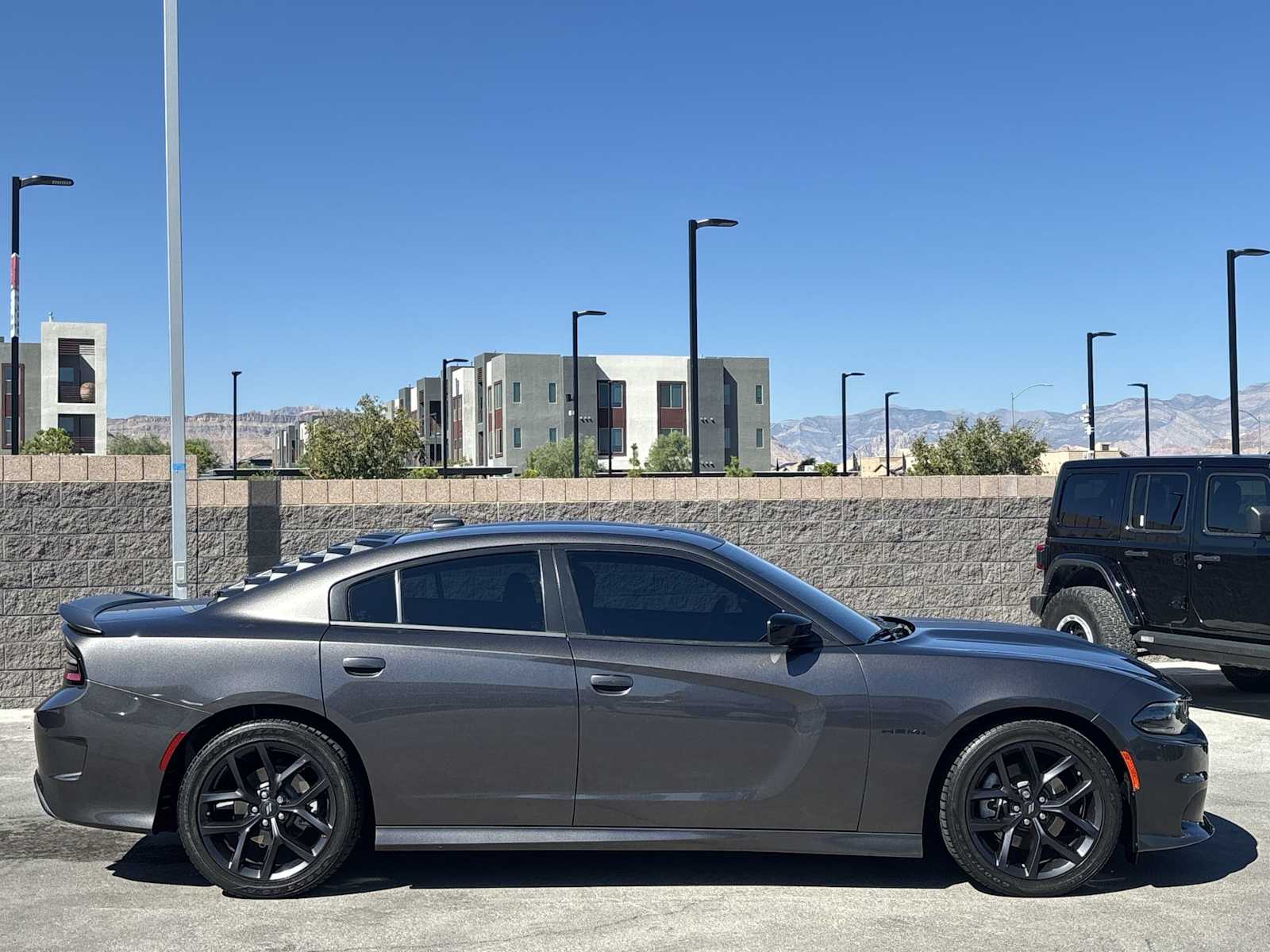 Thumbnail: 2022 Dodge Charger - 10