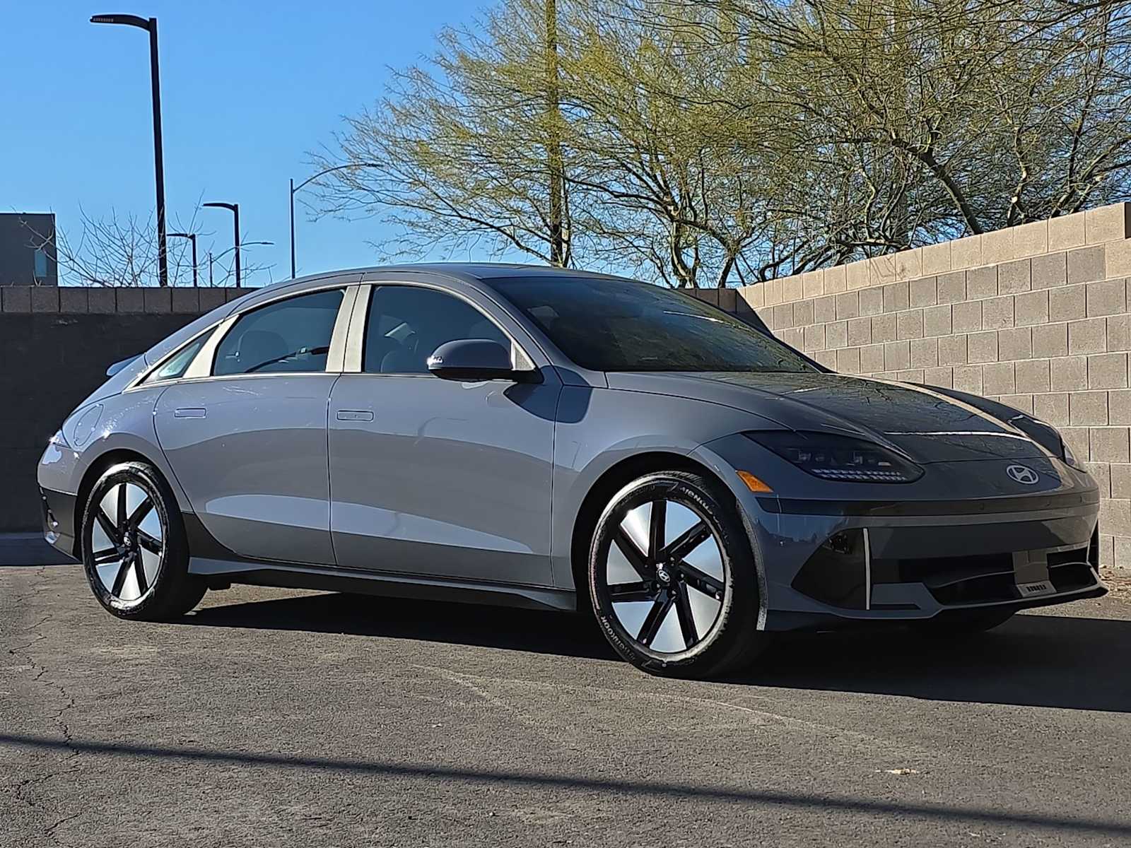 Thumbnail: 2024 Hyundai Ioniq 6 - 3