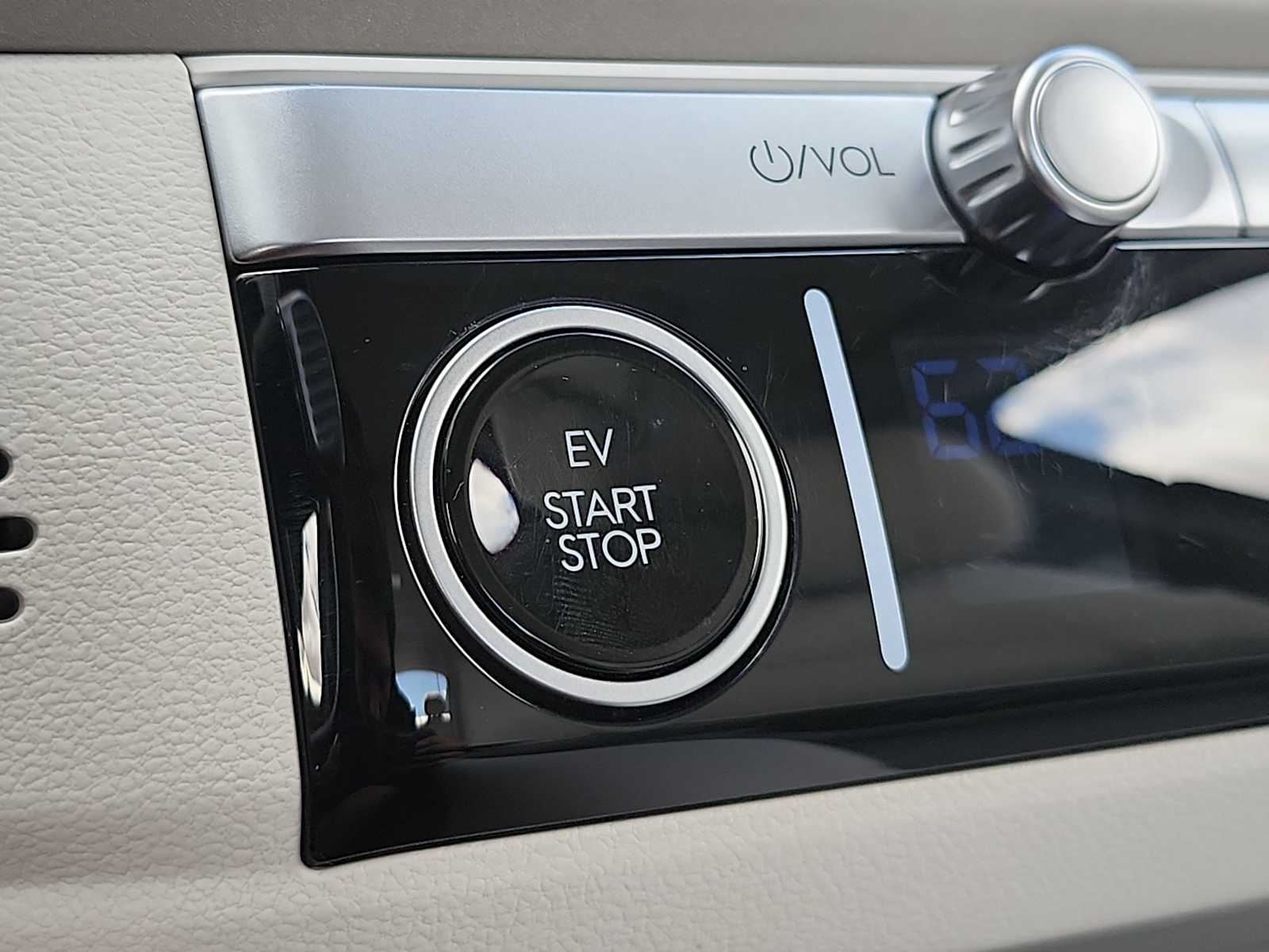 Thumbnail: 2024 Hyundai Ioniq 6 - 24