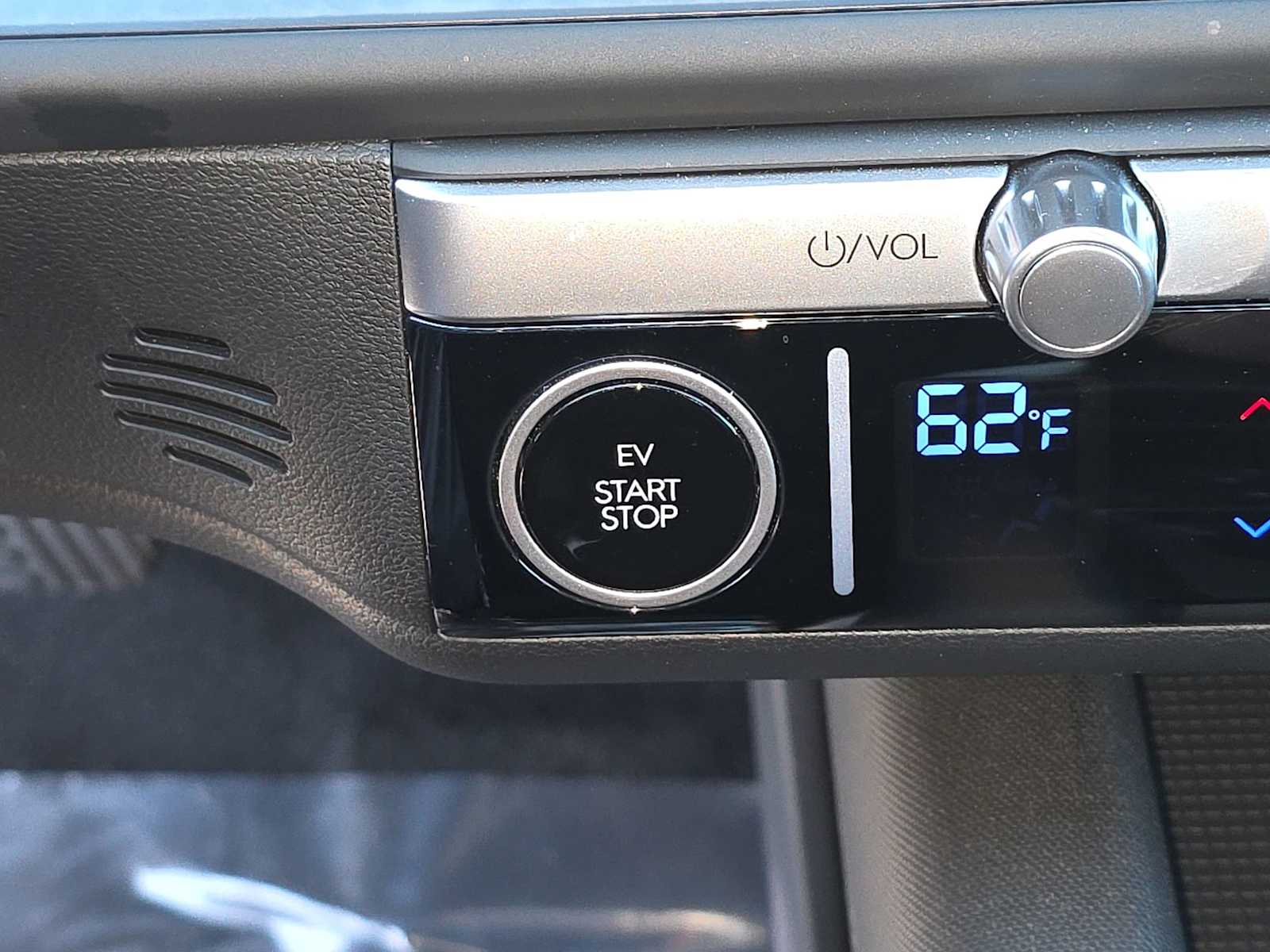 Thumbnail: 2024 Hyundai Ioniq 6 - 24