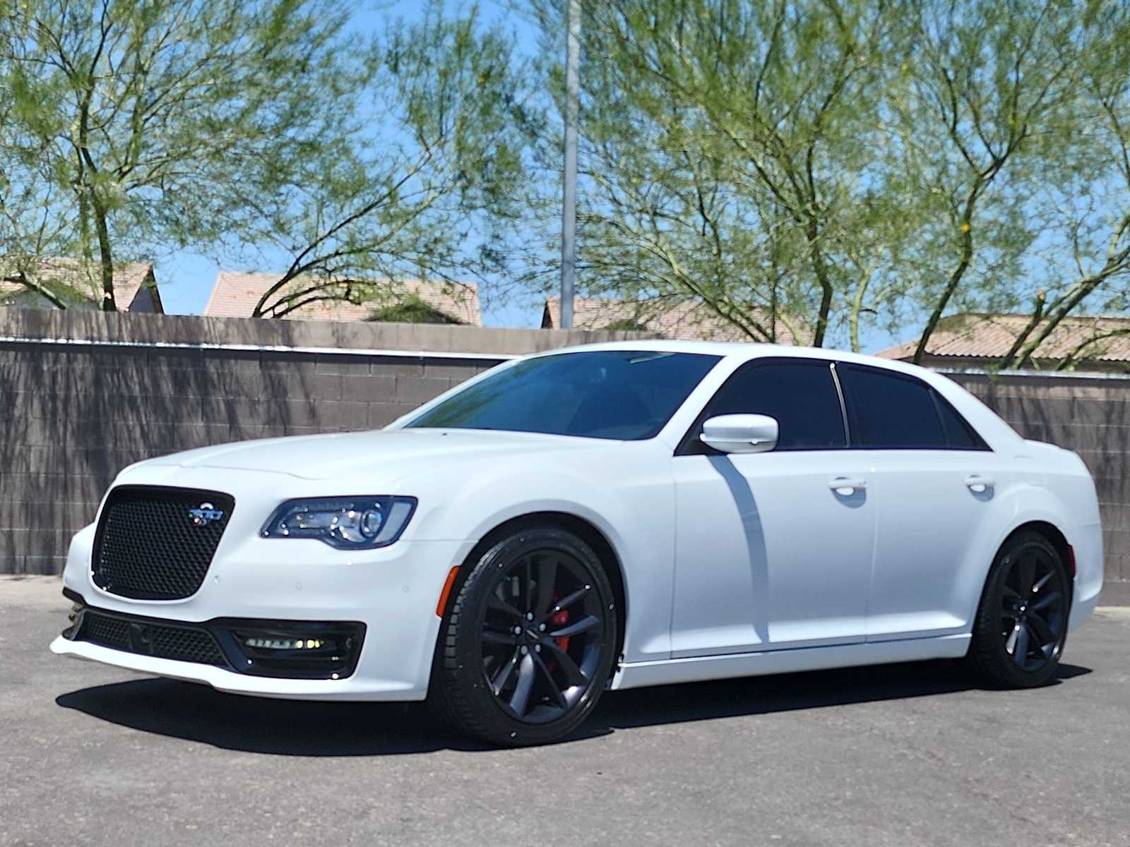 Thumbnail: 2023 Chrysler 300 - 4