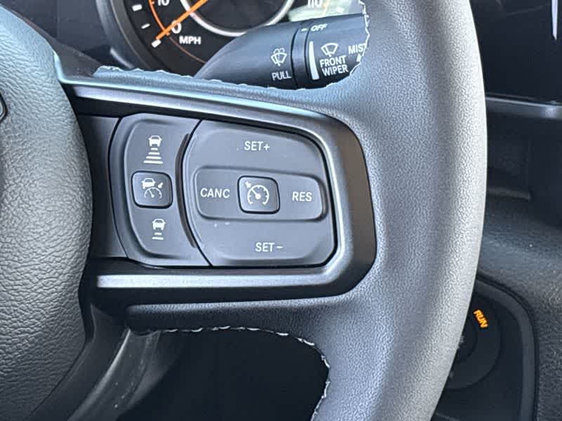 Thumbnail: 2025 Jeep Gladiator - 27