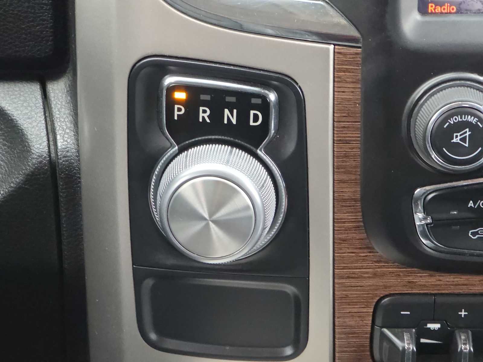 Thumbnail: 2019 RAM 1500 Classic - 21