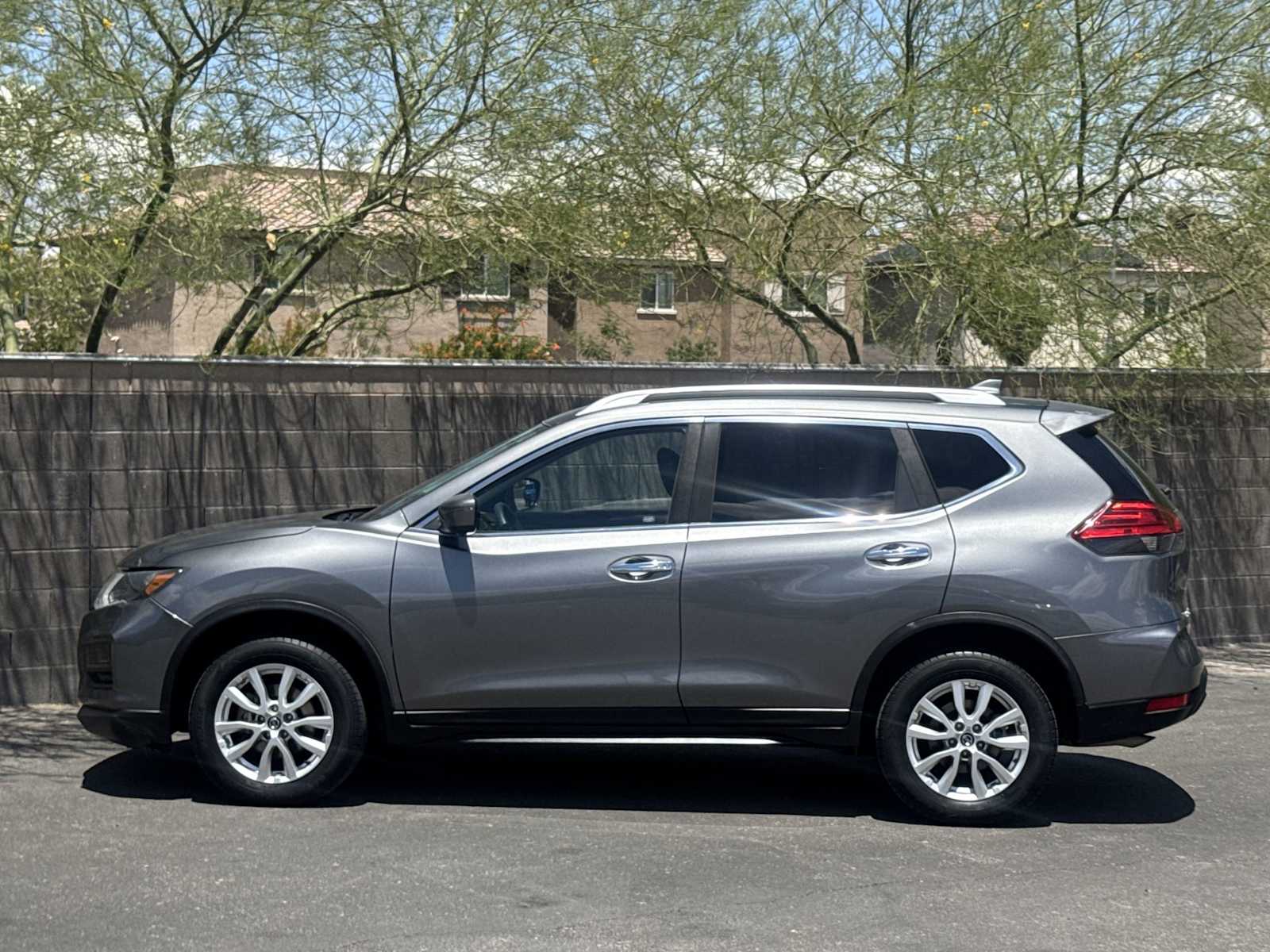 Thumbnail: 2017 Nissan Rogue - 5