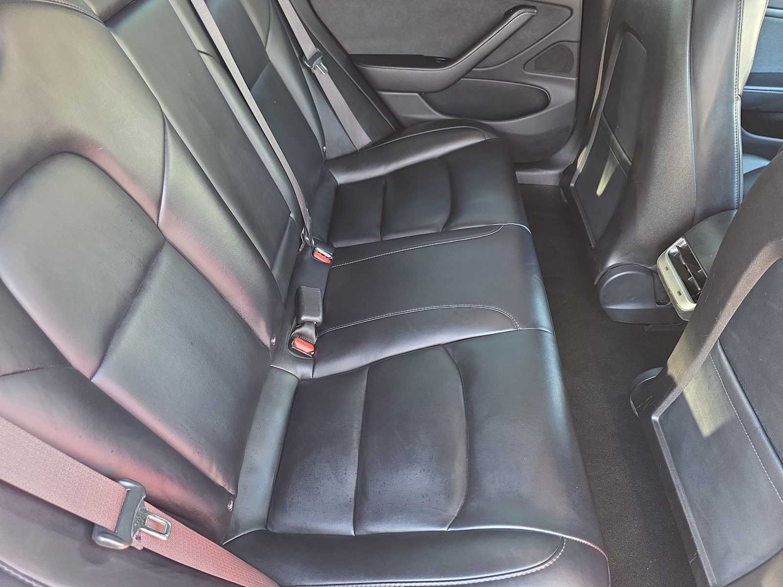 Thumbnail: 2018 Tesla Model 3 - 17