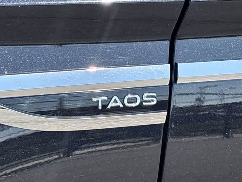Thumbnail: 2022 Volkswagen Taos - 11