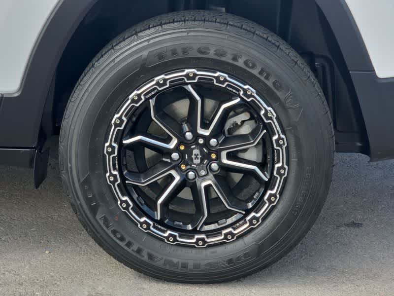 Thumbnail: 2017 Jeep Cherokee - 12