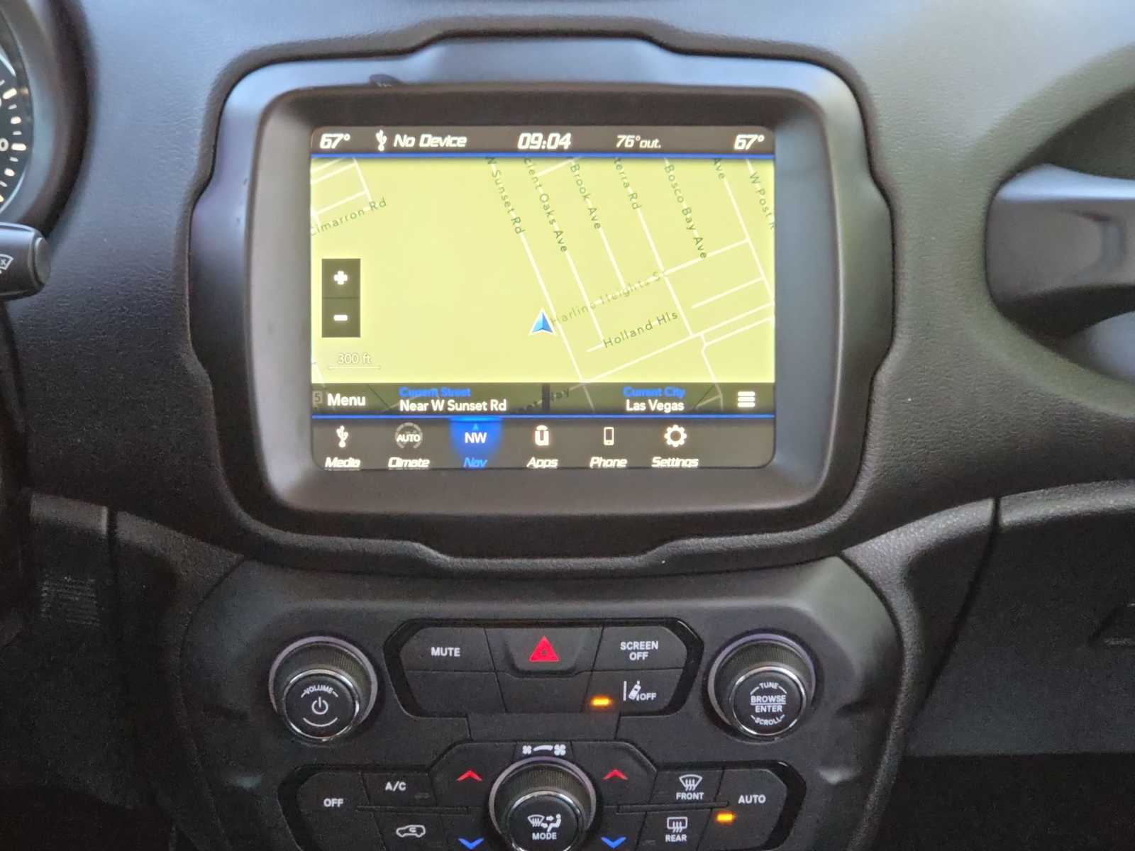 Thumbnail: 2023 Jeep Renegade - 19