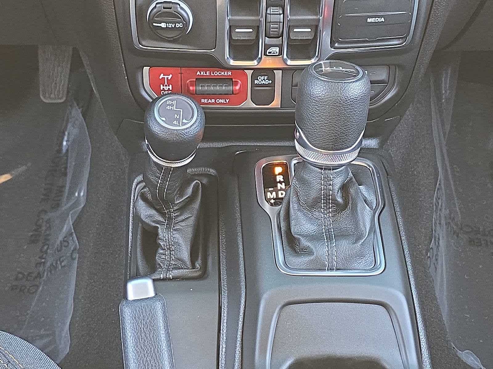 Thumbnail: 2026 Jeep Gladiator - 21