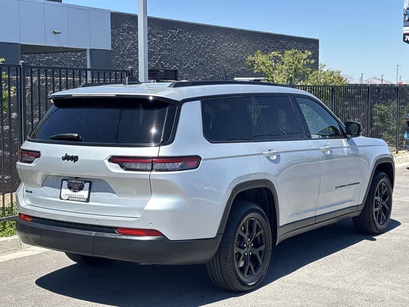 Thumbnail: 2024 Jeep Grand Cherokee L - 8