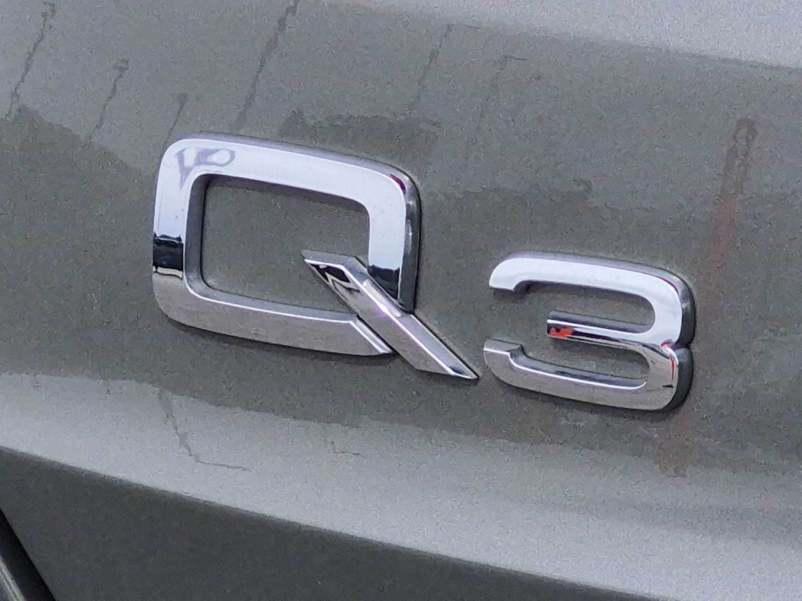 Thumbnail: 2022 Audi Q3 - 11