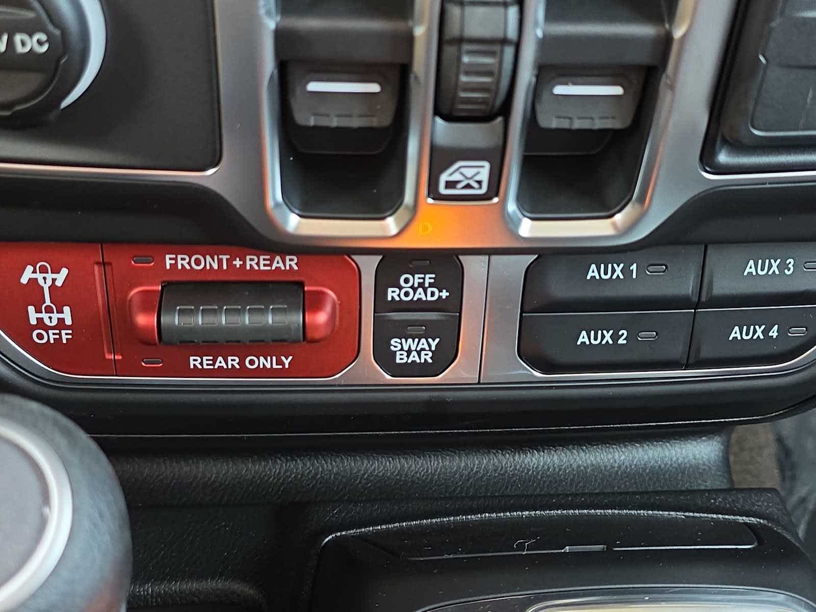 Thumbnail: 2026 Jeep Gladiator - 16