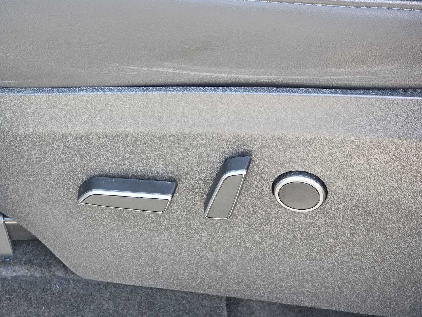 Thumbnail: 2023 Tesla Model Y - 29