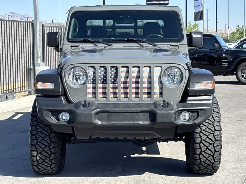 Thumbnail: 2020 Jeep Gladiator - 3