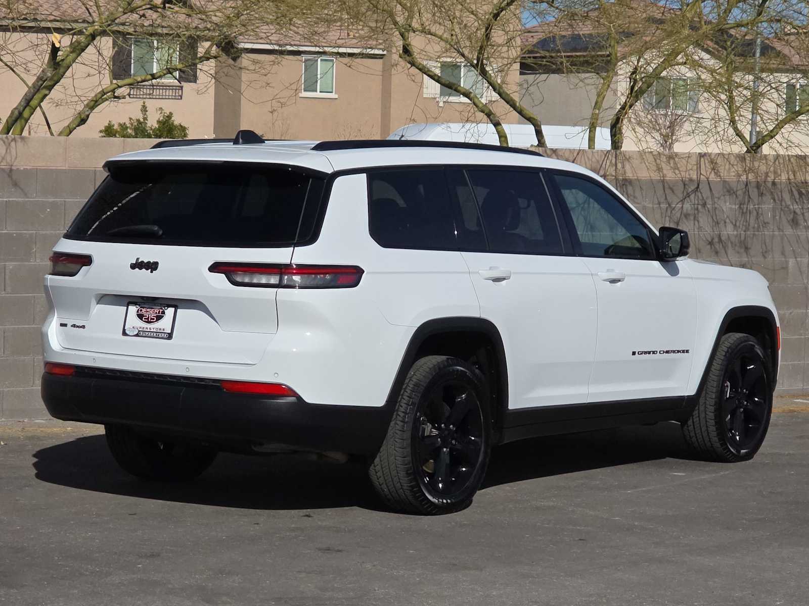 Thumbnail: 2023 Jeep Grand Cherokee L - 9
