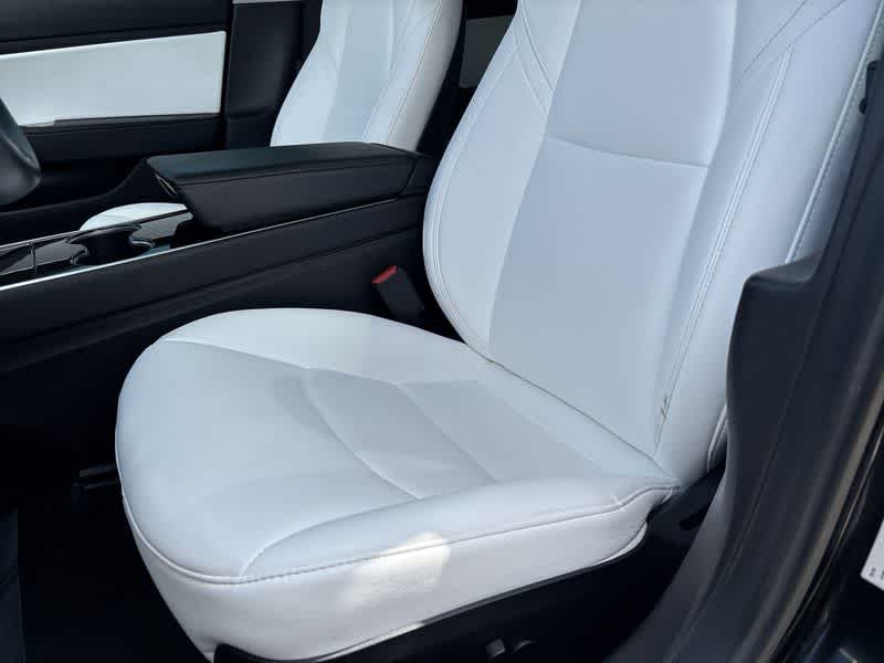 Thumbnail: 2018 Tesla Model 3 - 15