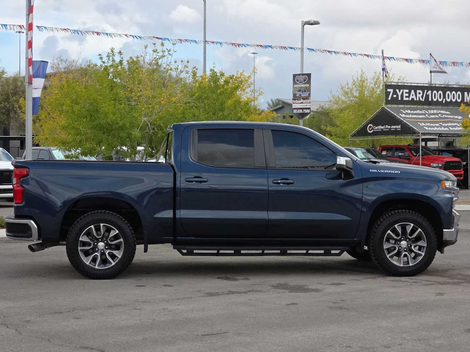 Thumbnail: 2020 Chevrolet Silverado 1500 - 26