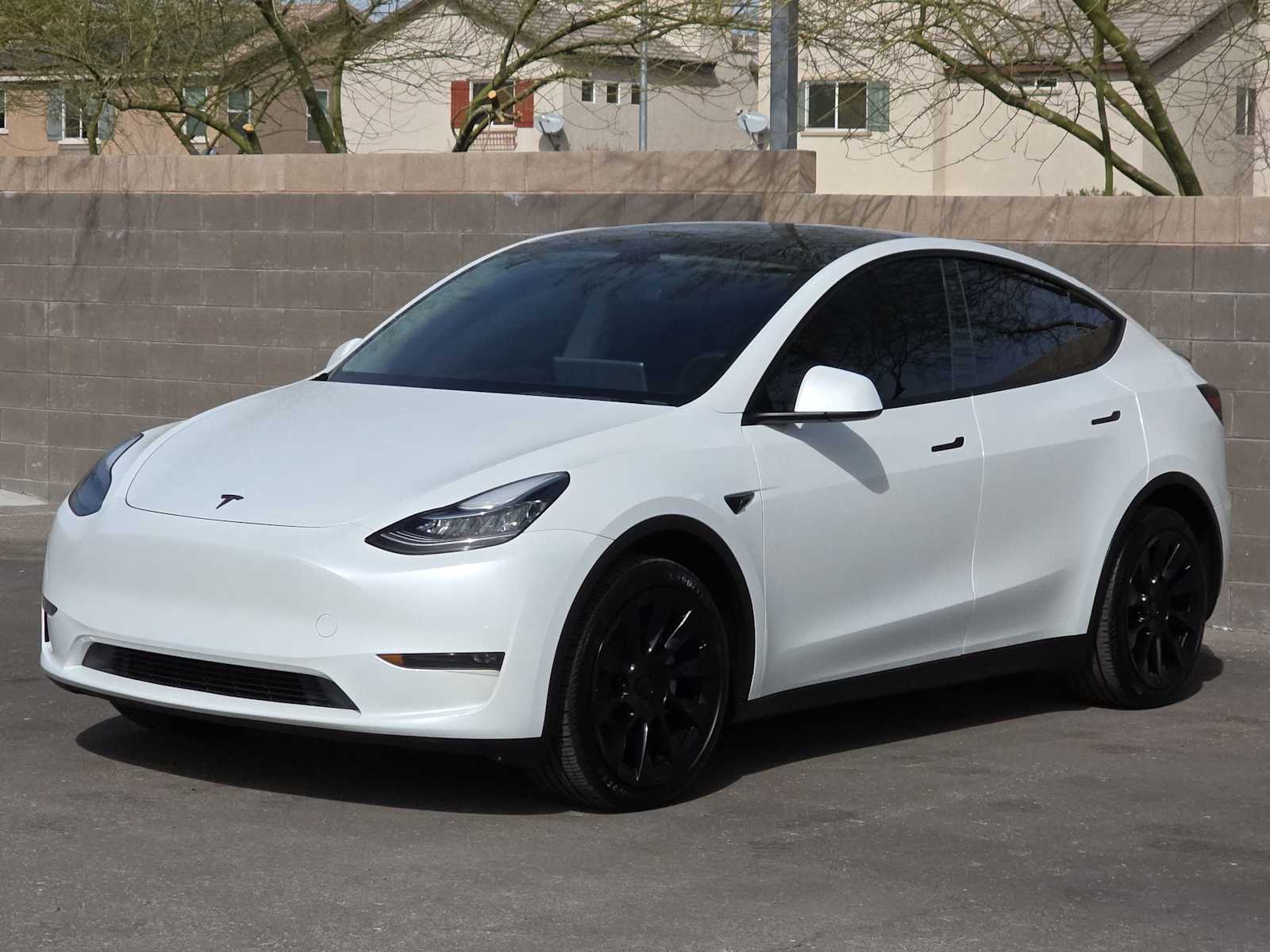 Thumbnail: 2023 Tesla Model Y - 5