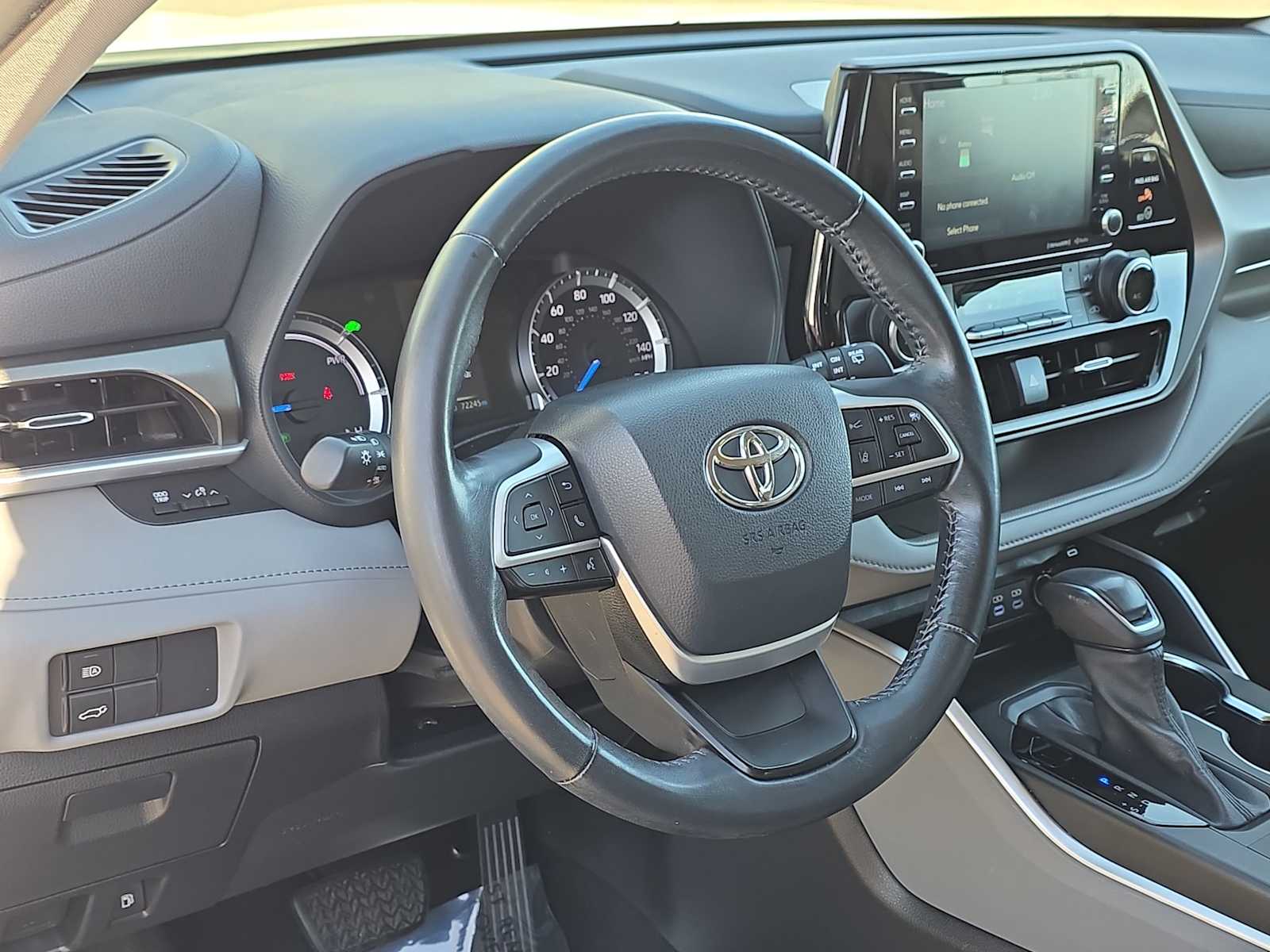 Thumbnail: 2022 Toyota Highlander - 2