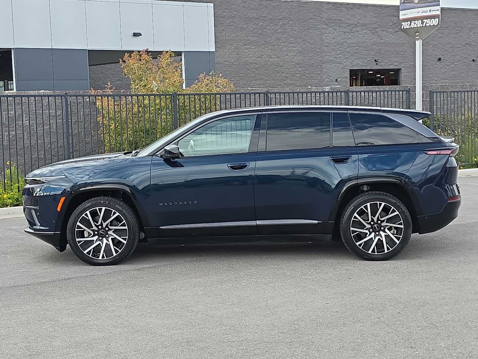 Thumbnail: 2025 Jeep Wagoneer S - 6