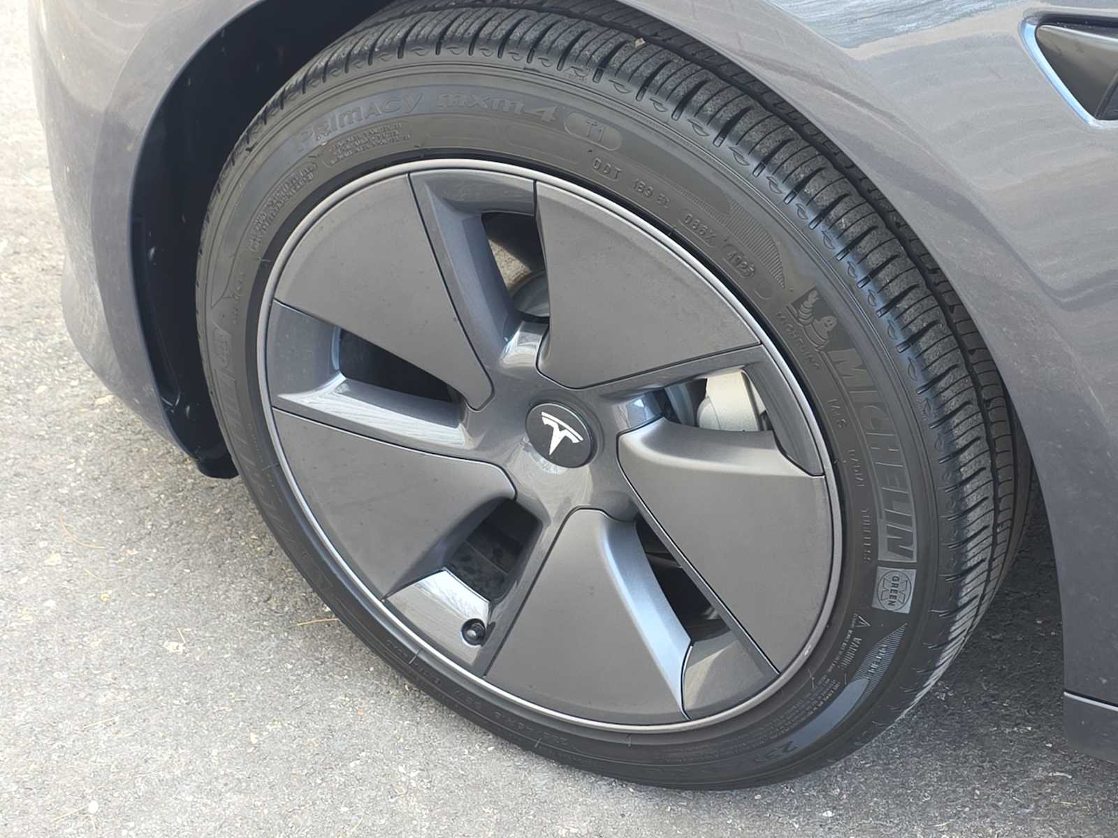 Thumbnail: 2023 Tesla Model 3 - 12