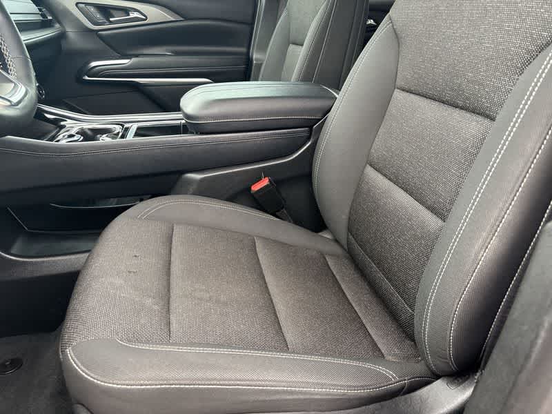 Thumbnail: 2024 Chevrolet Traverse - 15