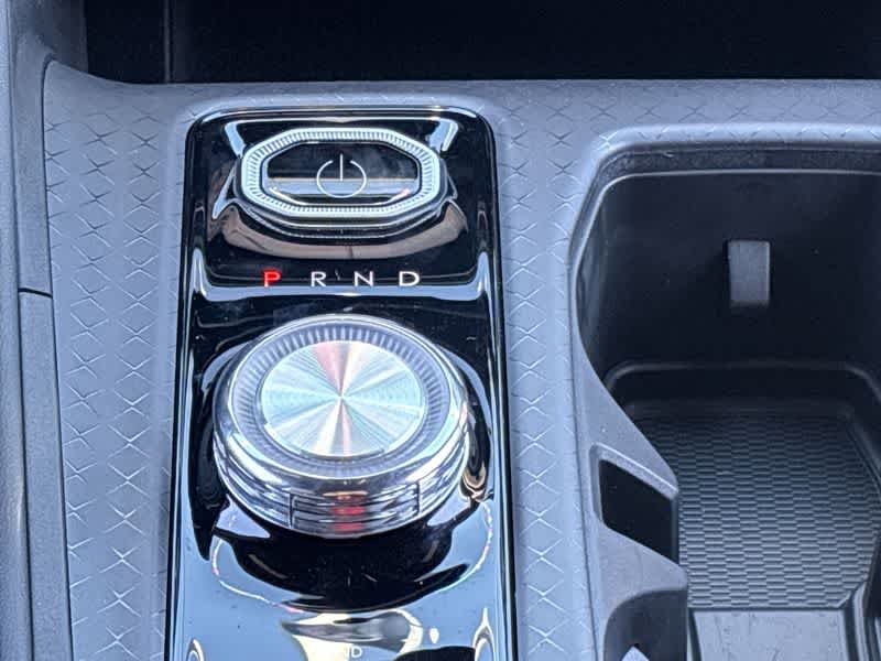 Thumbnail: 2025 Jeep Wagoneer S - 21