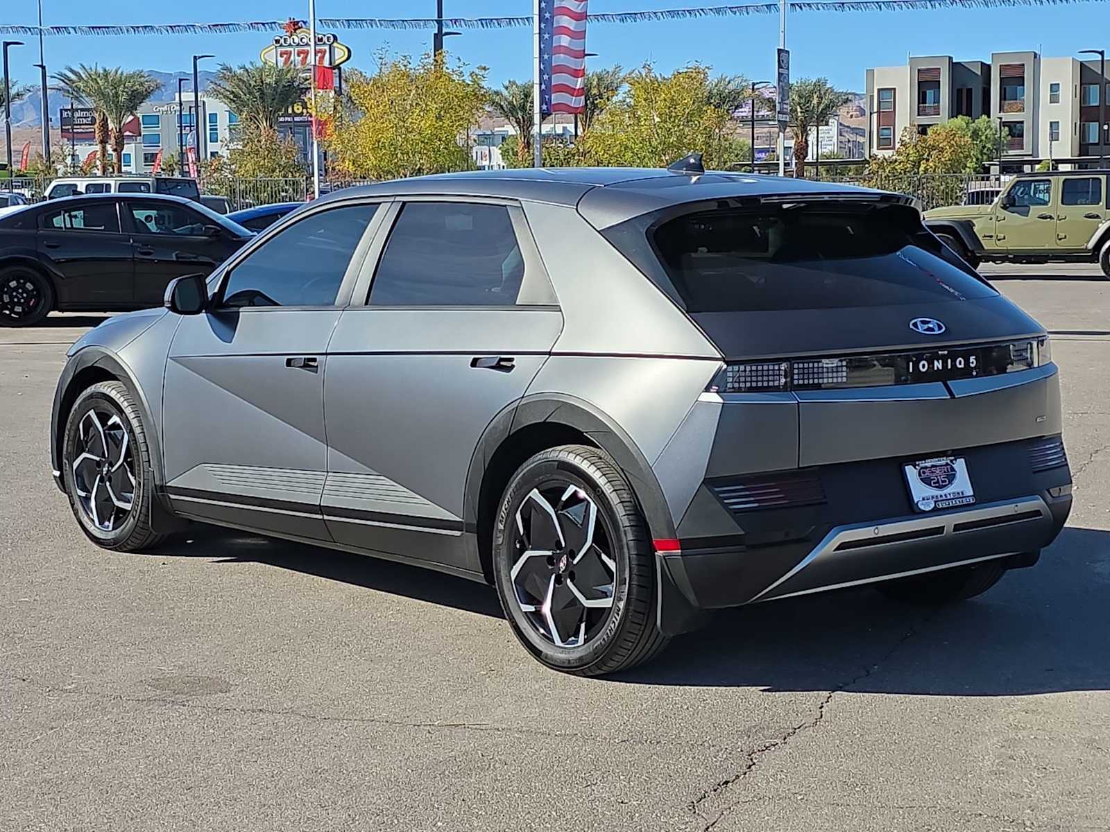 Thumbnail: 2023 Hyundai Ioniq 5 - 7