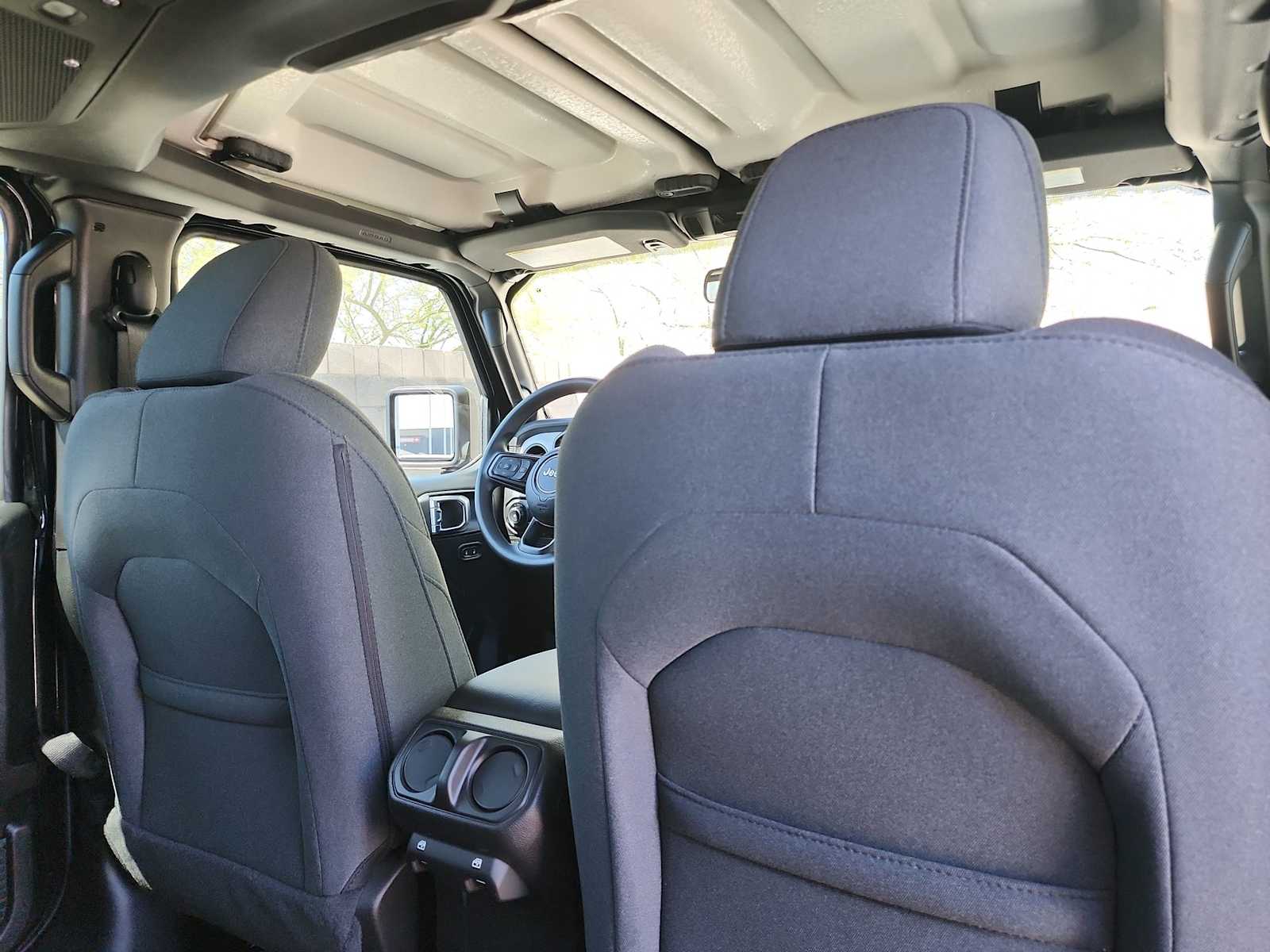 Thumbnail: 2026 Jeep Wrangler - 16