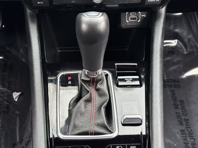 Thumbnail: 2024 Jeep Compass - 21